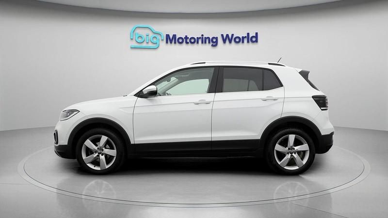 Used VW T-Cross SEL 110 HP (80 kW) 2022 White SUV