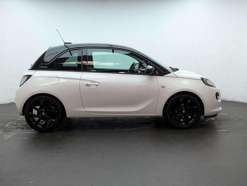 Used Vauxhall Adam 70 HP (51 kW) 2016 White Hatchback
