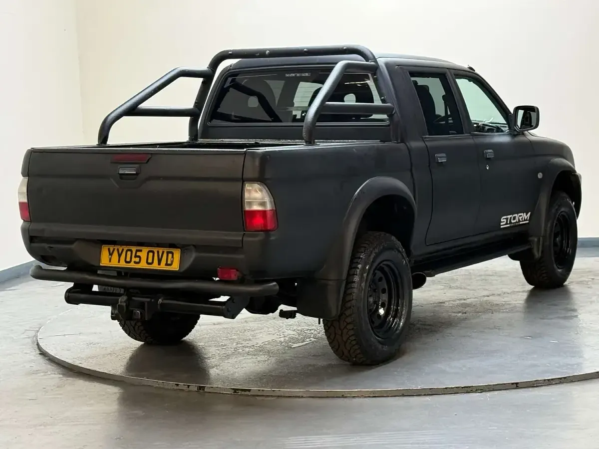 Used Mitsubishi L200 2005 Black Pickup