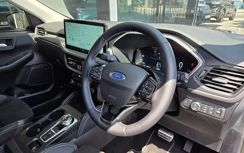 Used Ford Kuga ST-Line X 179 HP (131 kW) 2025 Black SUV