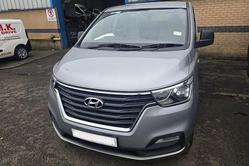Silver Used 2019 Hyundai I800 SE MPV | £13,495 (Fair price) - Image 1/1