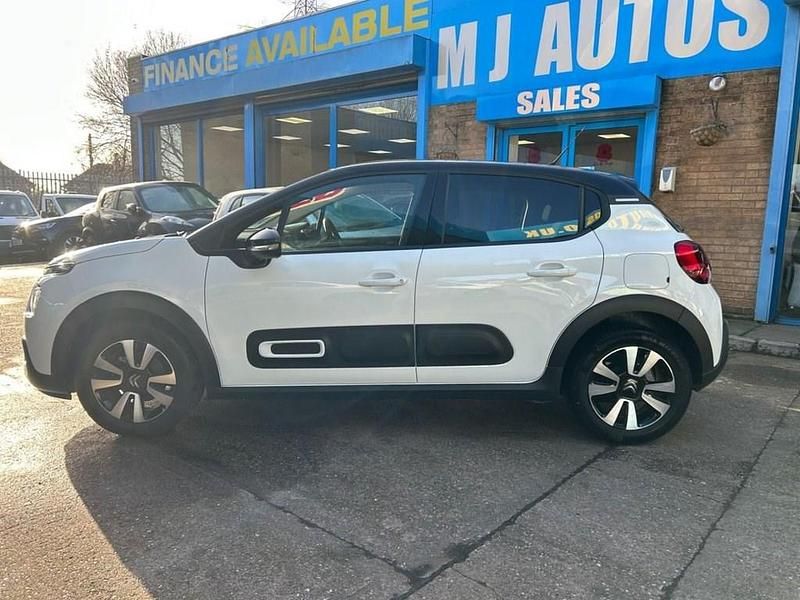 Used Citroën C3 PureTech 83 HP (61 kW) 2023 White Hatchback