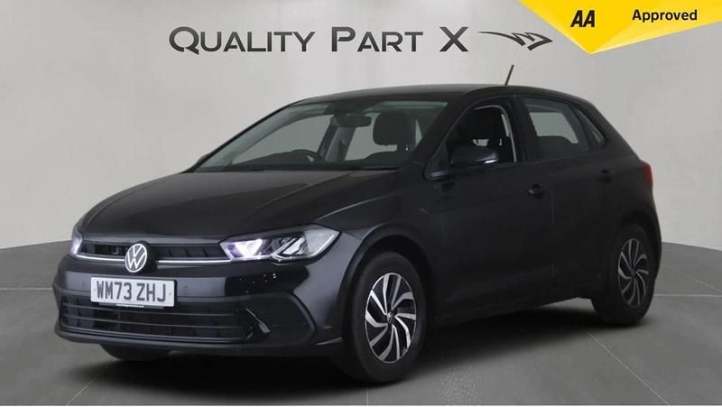 Used VW Polo Life 95 HP (69 kW) 2024 Black Hatchback