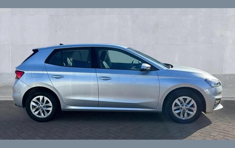 Used Skoda Fabia Comfort 110 HP (80 kW) 2023 Brilliant silver metallic Hatchback