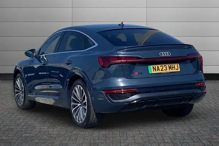 Used Audi Q8 e-tron S-Line 300 kW (408 HP) 2023 Blue SUV