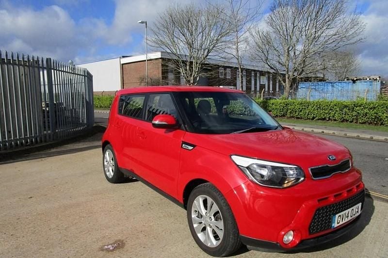 Used Kia Soul Plus 126 HP (92 kW) 2014 Red SUV