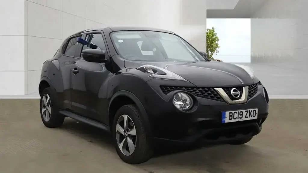 Used Nissan Juke Acenta 112 HP (82 kW) 2019 Black SUV