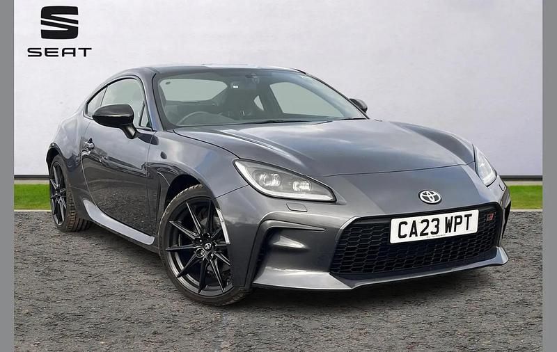 Grey Used 2023 Toyota GR86 Coupe | £29,295 (Good price) - Image 1/4
