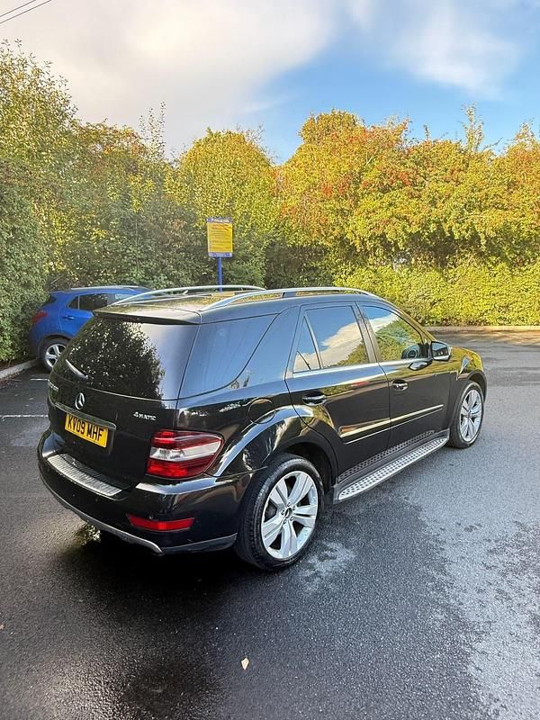 Used Mercedes ML320 2009 Black SUV
