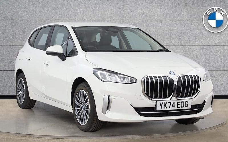 White Used 2025 BMW 225 Active Tourer Luxury Line MPV | £25,950 (Fair price) - Image 1/4