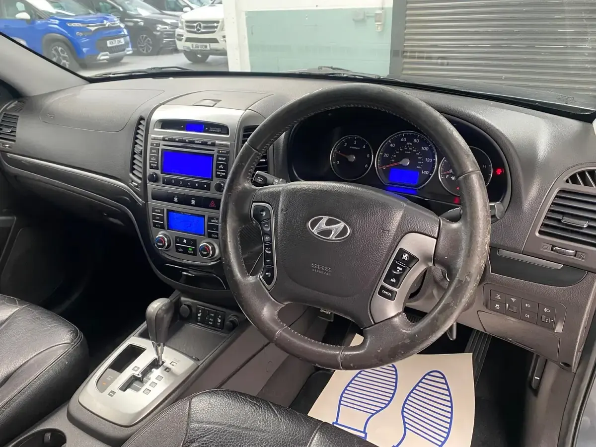 Used Hyundai Santa Fe Premium 197 HP (144 kW) 2011 Grey SUV