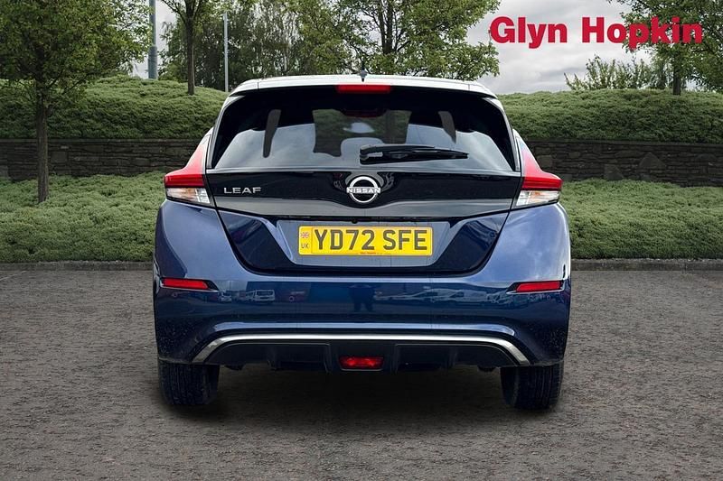 Used Nissan Leaf N-Connecta 110 kW (150 HP) 2023 Blue Hatchback