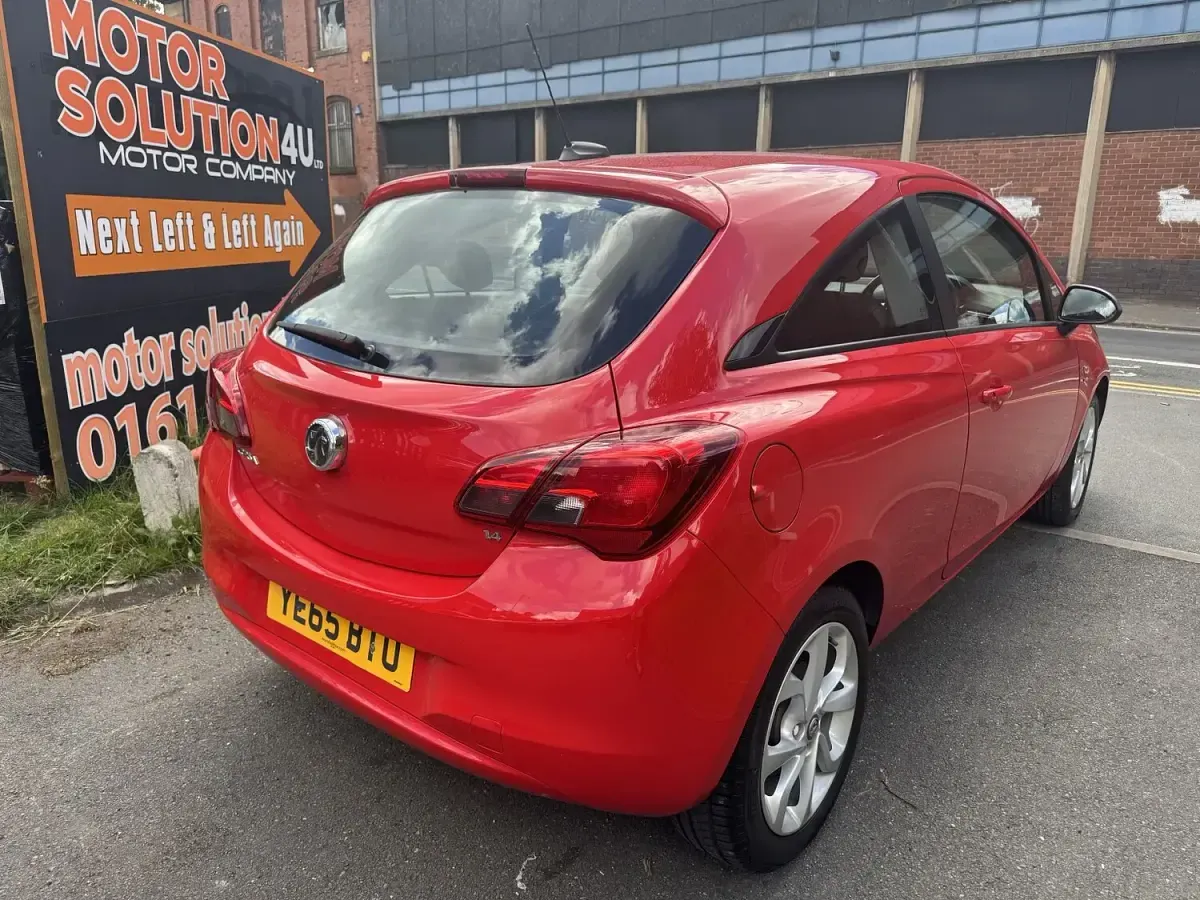 Used Vauxhall Corsa 88 HP (64 kW) 2016 Red Hatchback