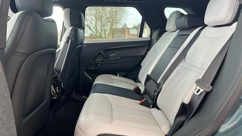 Used Land Rover Range Rover Sport First Edition 350 HP (257 kW) 2023 Green SUV