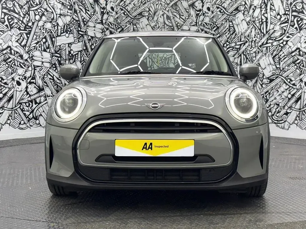 Used Mini ONE Classic 102 HP (75 kW) 2021 Grey Hatchback