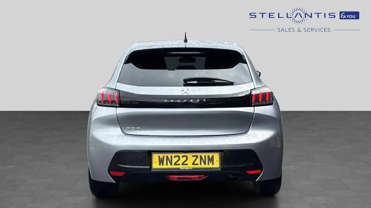Used Peugeot 208 Allure Premium 99 HP (72 kW) 2022 Grey Hatchback