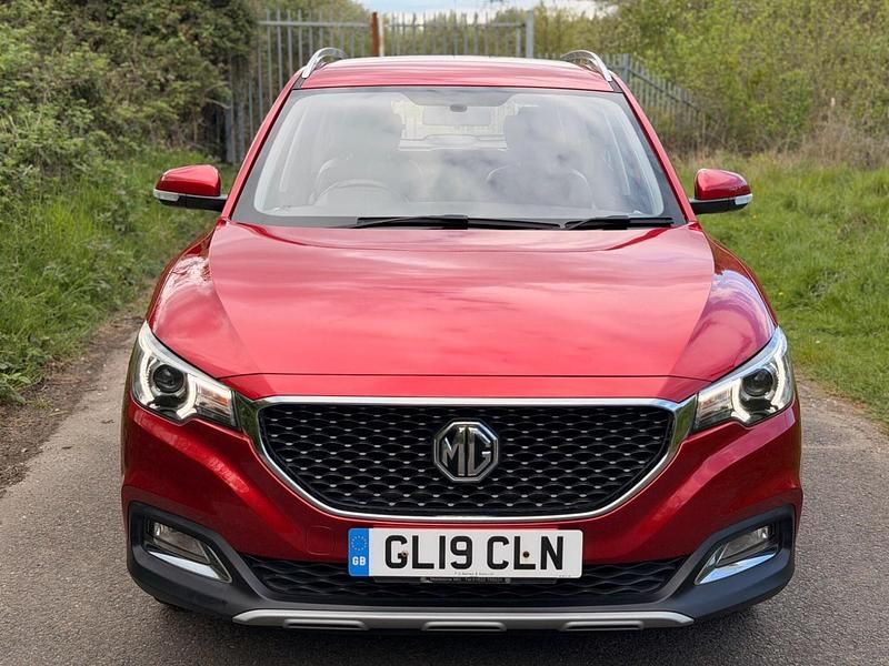 Used MG ZS Exclusive 111 HP (81 kW) 2019 Red SUV