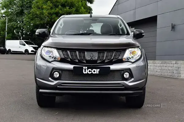 Used Mitsubishi L200 181 HP (133 kW) 2019 Grey Pickup
