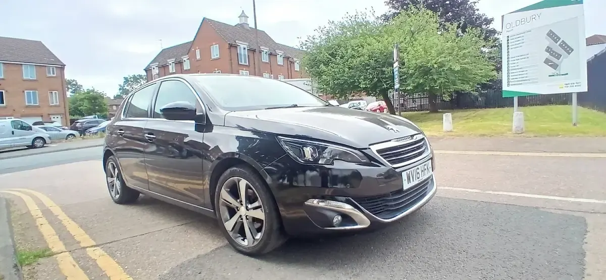 Used Peugeot 308 Allure 130 HP (95 kW) 2016 Black Hatchback