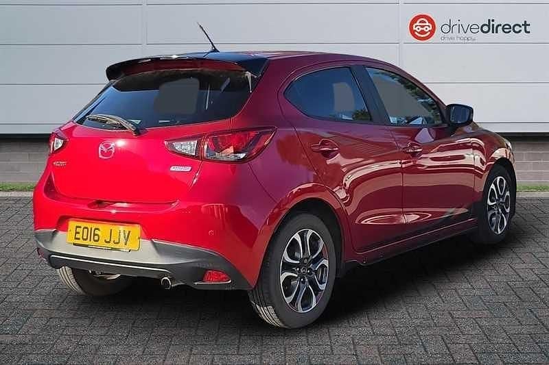 Used Mazda 2 Inclusive 90 HP (66 kW) 2016 Red Hatchback