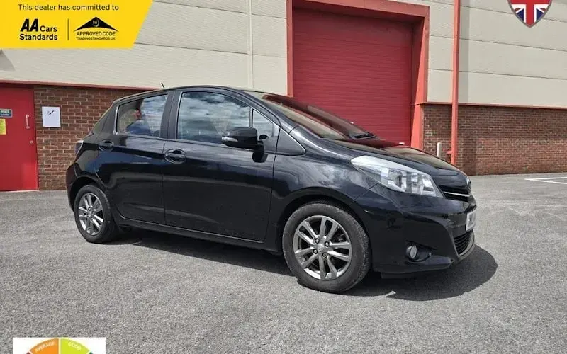 Used Toyota Yaris Plus 101 HP (74 kW) 2014 Hatchback