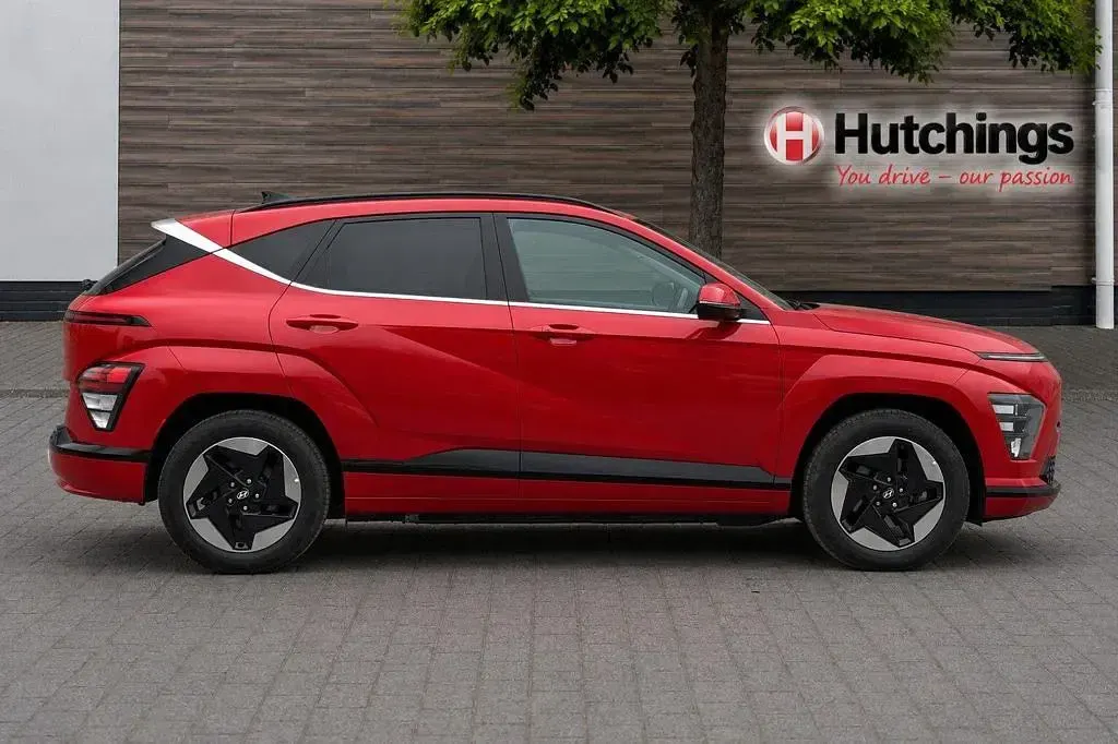 Used Hyundai Kona Advanced 114 kW (156 HP) 2024 Red SUV
