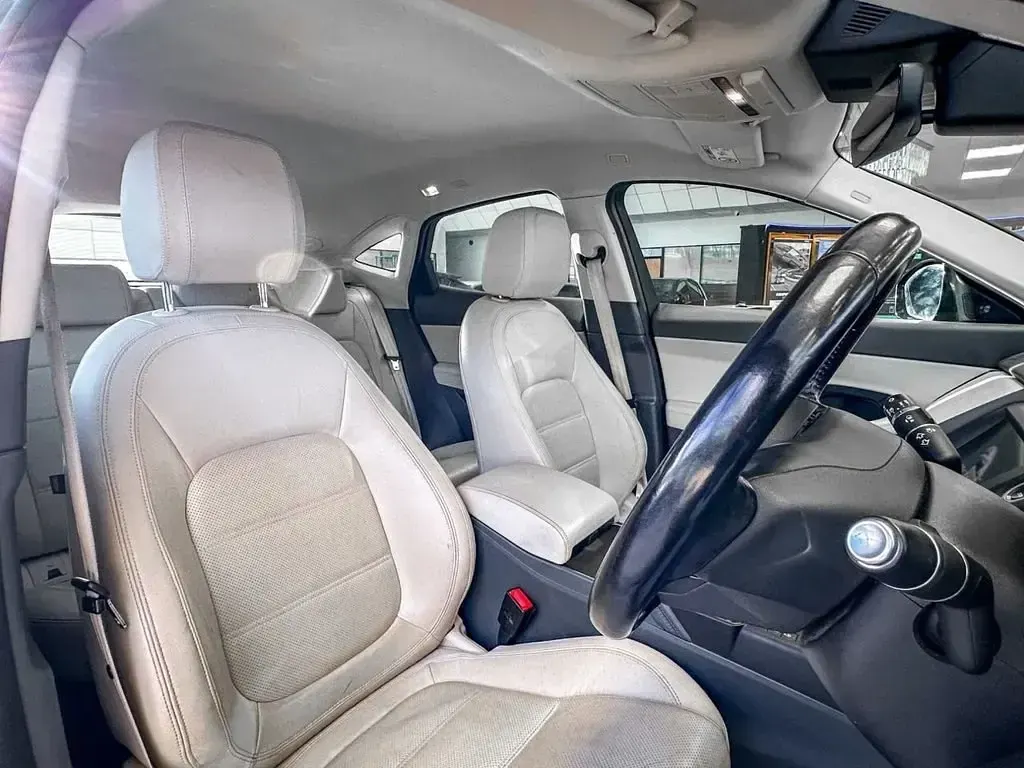 Używany Jaguar E-Pace S 150 KM (110 kW) 2020 Szary SUV