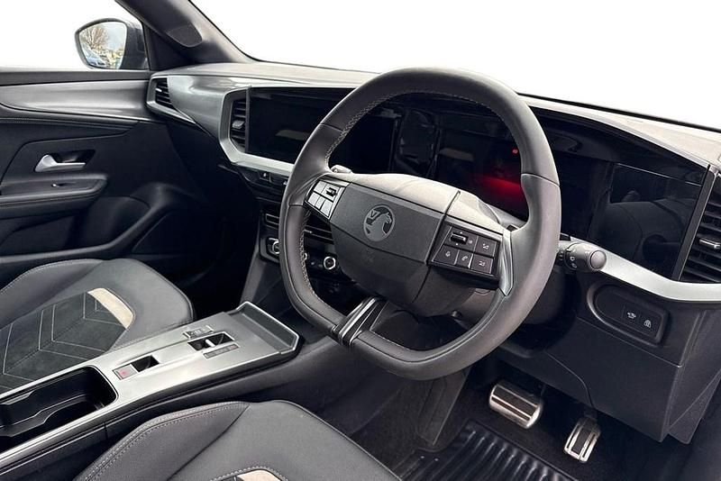 Used Vauxhall Mokka Ultimate 130 HP (95 kW) 2025 Black SUV