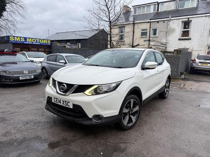 Used Nissan Qashqai Acenta 110 HP (80 kW) 2014 White SUV