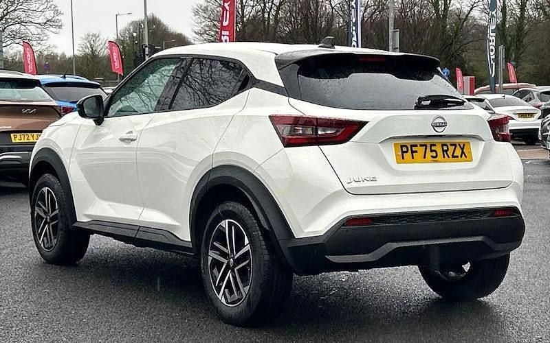 New Nissan Juke N-Connecta 114 HP (83 kW) 2025 White SUV