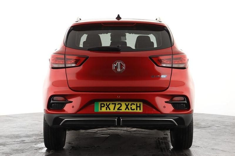 Used MG ZS Trophy 114 kW (156 HP) 2022 Red SUV