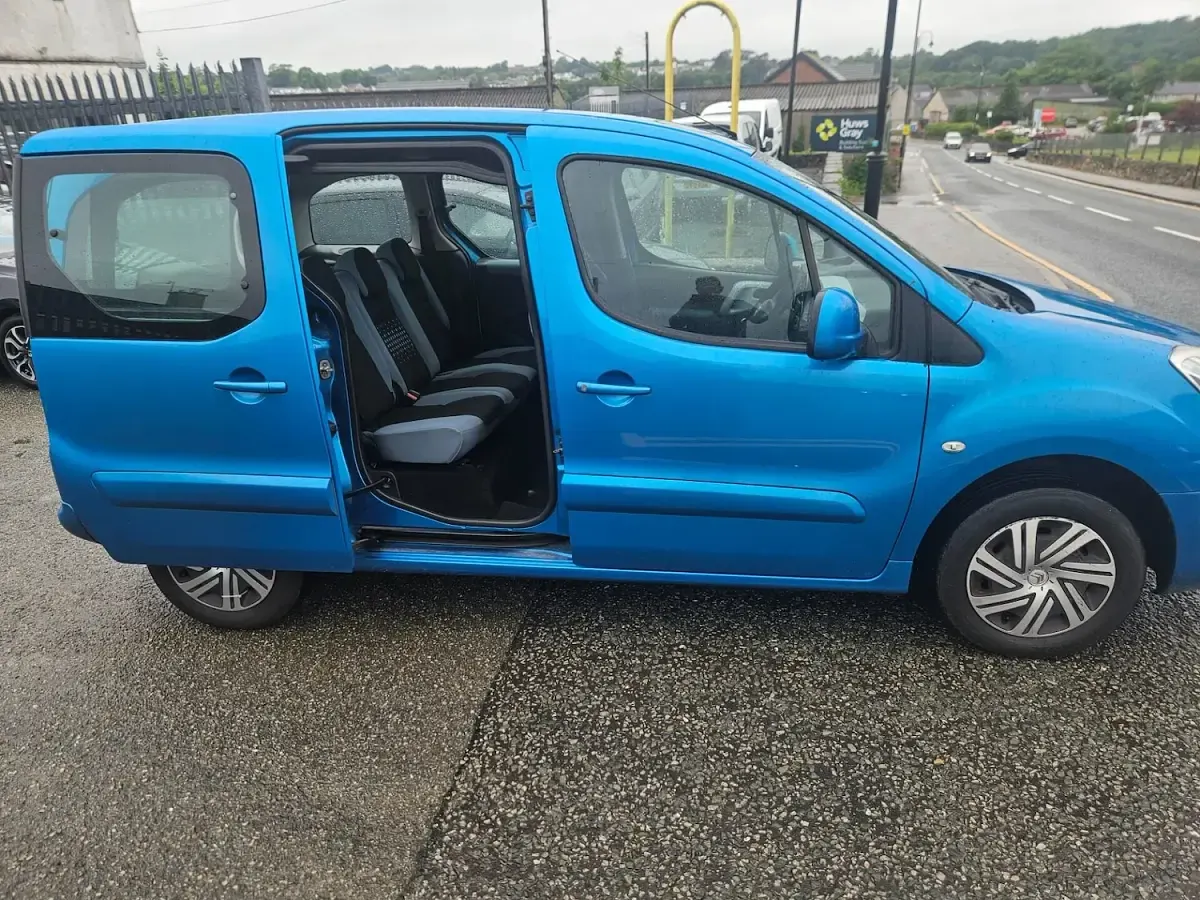 Used Citroën Berlingo VTR Sport 90 HP (66 kW) 2013 Blue MPV