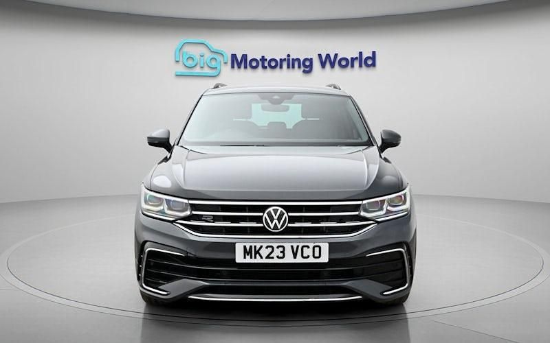 Used VW Tiguan R-line 245 HP (180 kW) 2023 Grey SUV