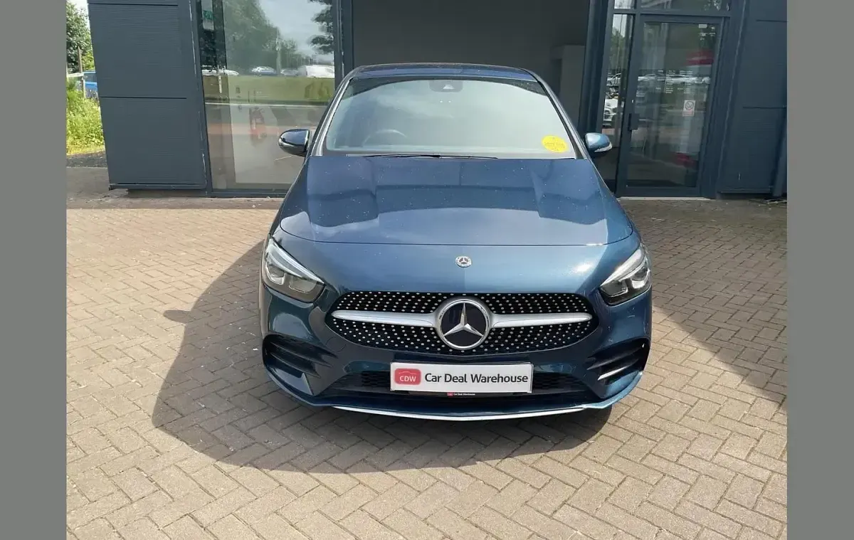 Used Mercedes B200 AMG line 161 HP (118 kW) 2019 Blue Hatchback