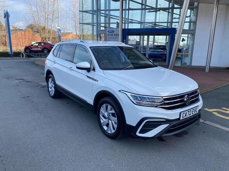 White Used 2022 VW Tiguan Allspace Life SUV | £20,715 (Good price) - Image 1/4