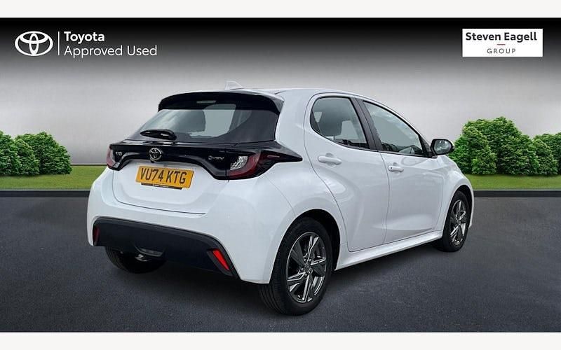 Used Toyota Yaris Hybrid 116 HP (85 kW) 2026 Hatchback