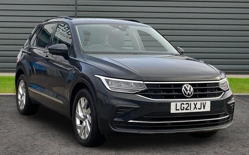 Usado VW Tiguan Life 150 HP (110 kW) 2023 SUV