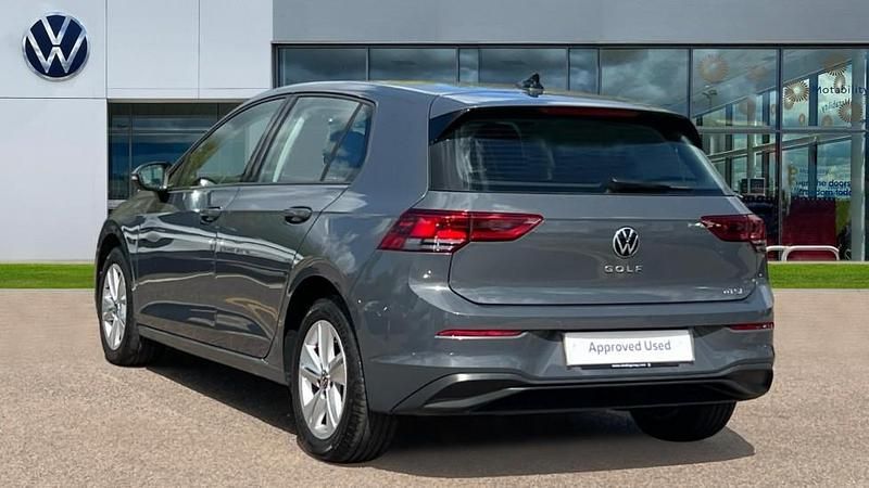 Used VW Golf VIII Life 150 HP (110 kW) 2023 Grey