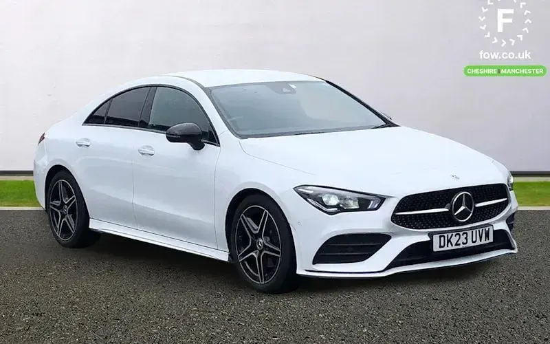 Begagnad Mercedes CLA180 AMG Line Premium 136 HK (100 kW) 2022 Sedan