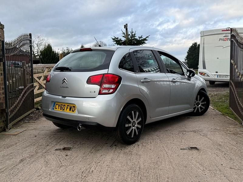 Begagnad Citroën C3 2010 Silver Halvkombi