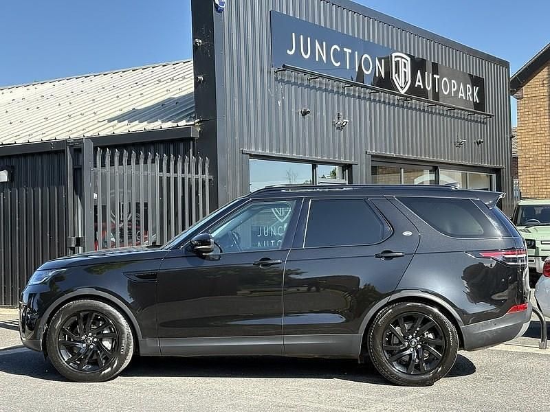 Used Land Rover Discovery 5 SE 2020 Black SUV