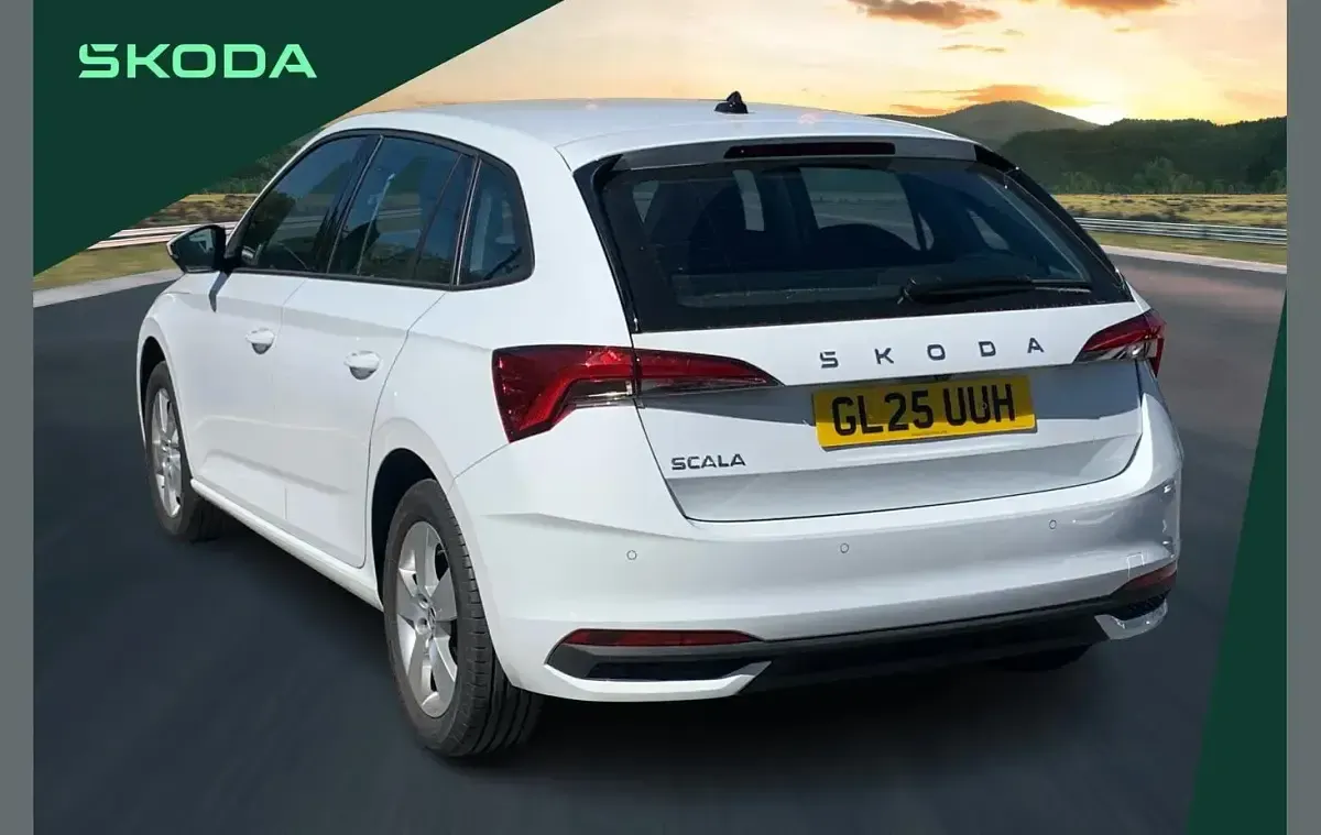 Gebraucht Skoda Scala SE 115 PS (84 kW) 2025 Weiß Kleinwagen