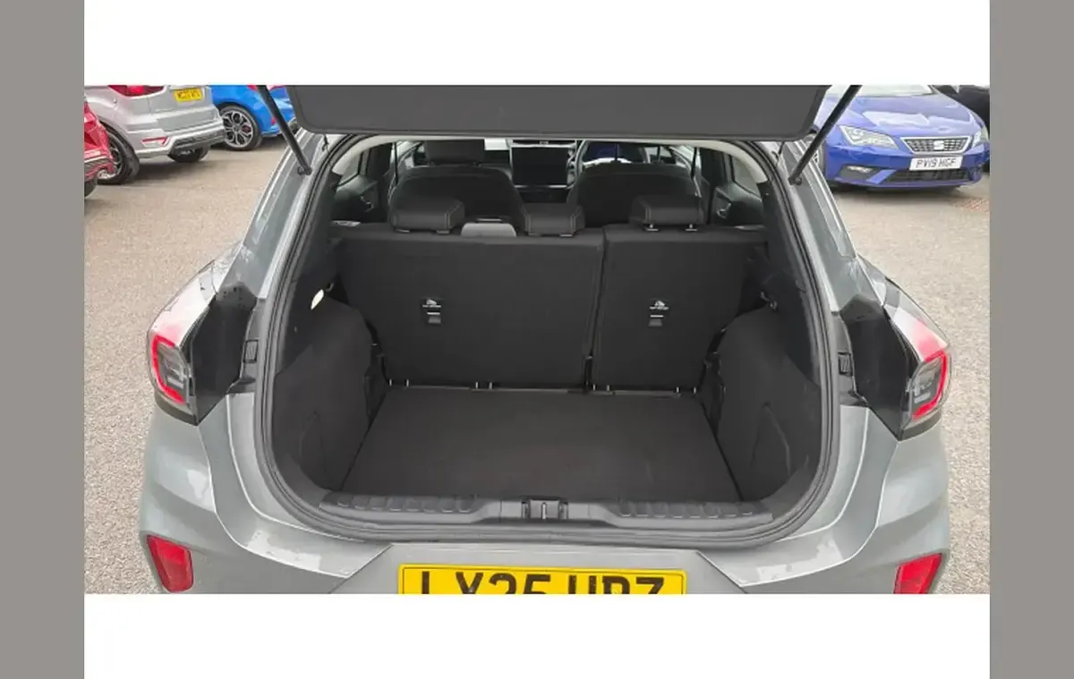 Used Ford Puma Titanium 125 HP (91 kW) 2025 Silver SUV