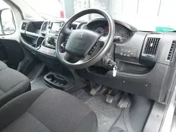 Second-hand Peugeot Boxer 120 CP (88 kW) 2021 Gri Van
