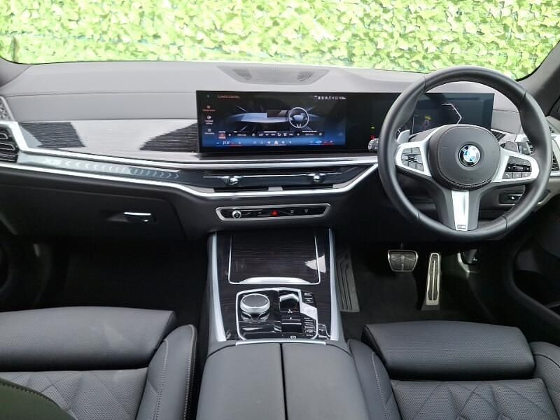 Gebraucht BMW X5 M Sport 298 PS (219 kW) 2025 Grau SUV