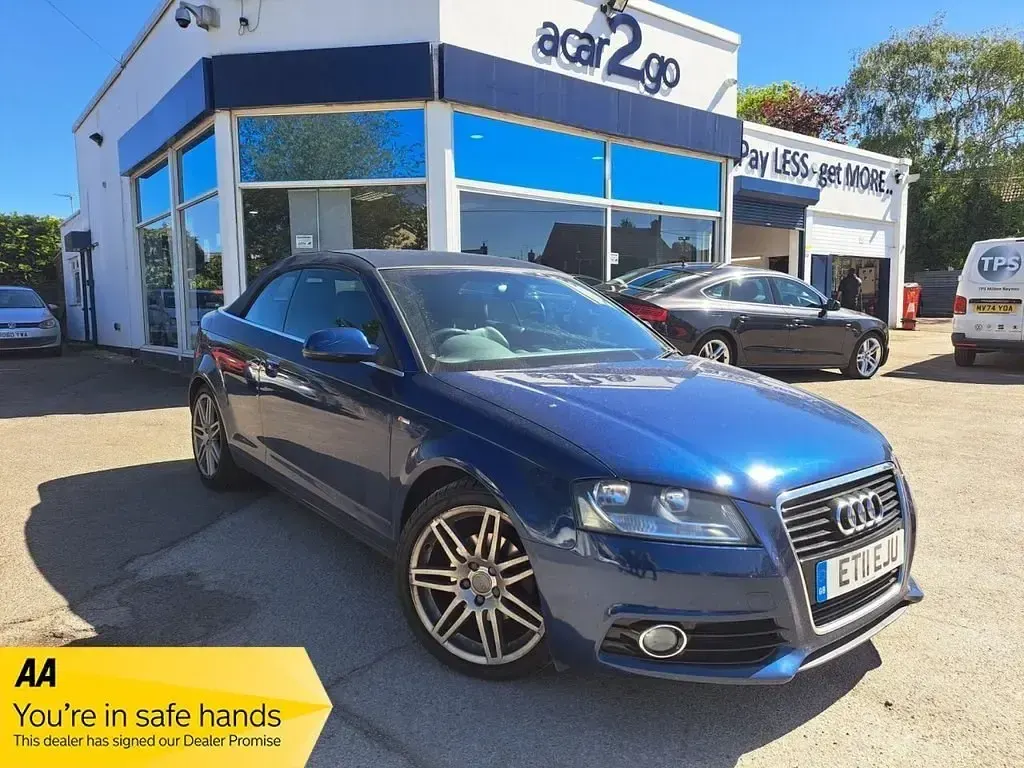 Begagnad Audi A3 Cabriolet S-Line 140 HK (102 kW) 2011 Blå Cab