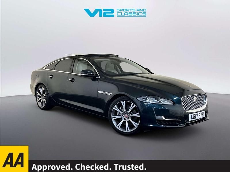 Used Jaguar XJ Portfolio 300 HP (220 kW) 2017 Green Sedan