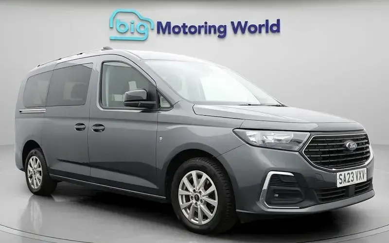 Used Ford Tourneo Connect Titanium 122 HP (89 kW) 2023 MPV