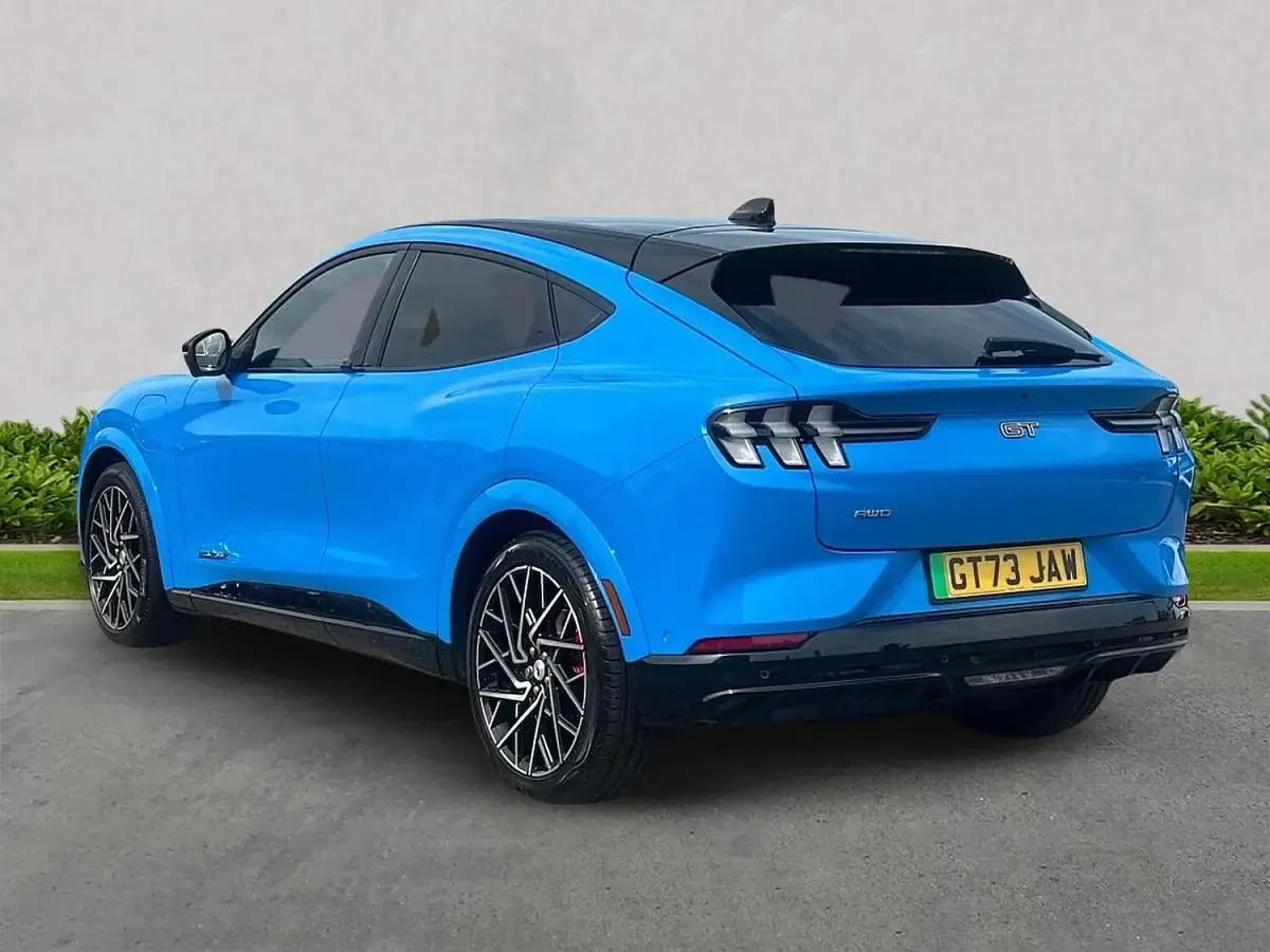 Used Ford Mustang GT 487 HP (358 kW) 2023 Blue Hatchback