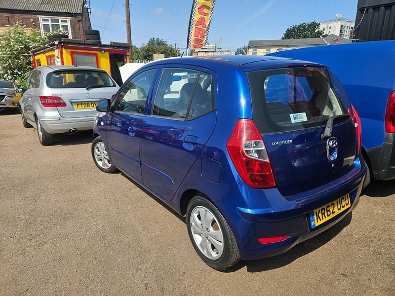 Used Hyundai i10 SE 85 HP (62 kW) 2012 Blue Hatchback